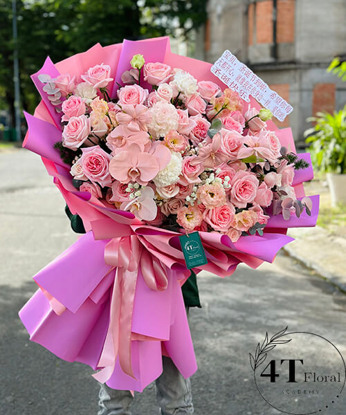 Bó hoa hiện đại khổng lồ