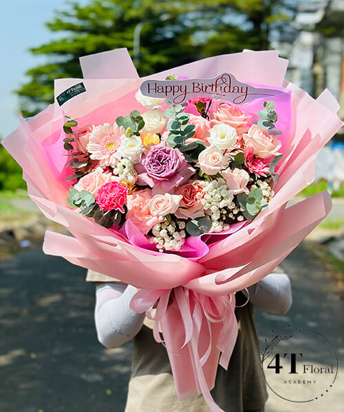 bó hoa tone tím nhạt tặng sự kiện