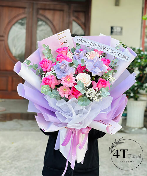 bó hoa tone tím nhẹ nhàng