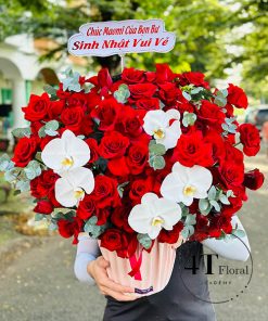 Giỏ hoa đẹp kiểu hiện đại - GH192