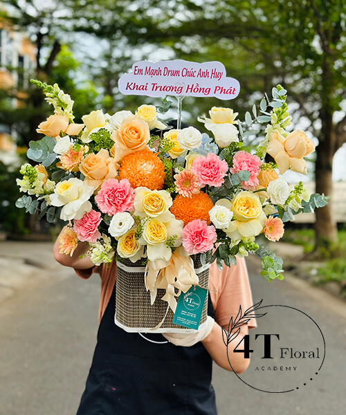 giỏ hoa hiện đại tặng khai trương