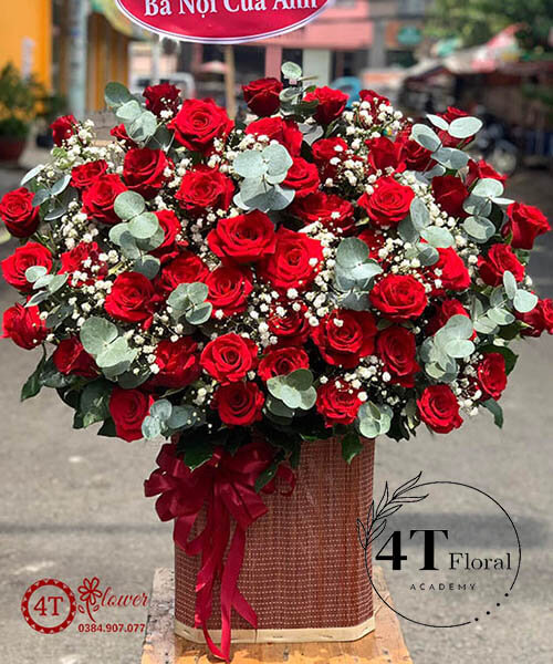 giỏ hoa hồng đỏ mix baby