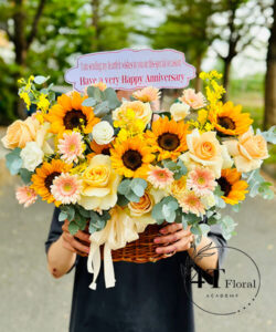 Giỏ hoa hồng tone vàng chúc mừng sinh nhật - GH120