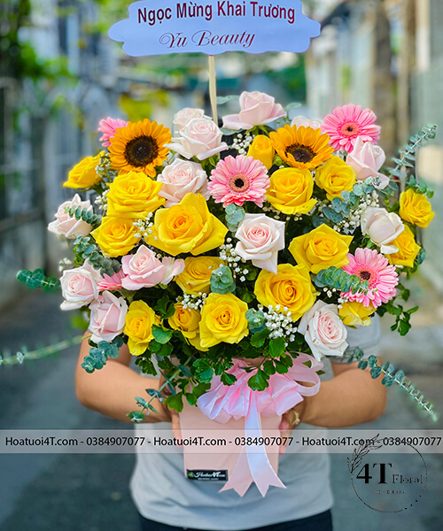 giỏ hoa tone vàng hồng chúc mừng khai trương