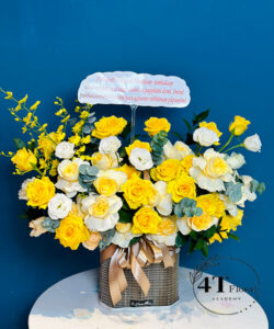 Giỏ hoa tone vàng nhẹ nhàng - GH222