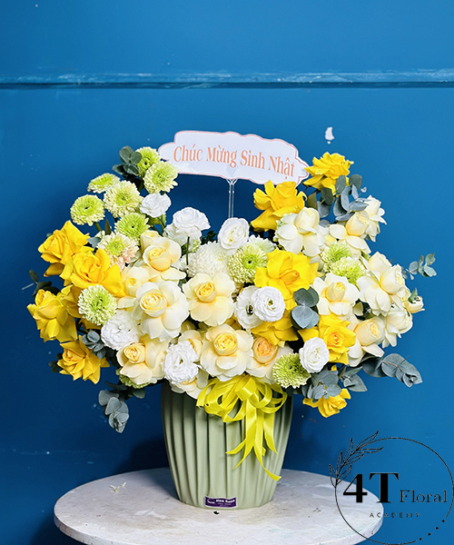 Giỏ hoa tươi sức sống