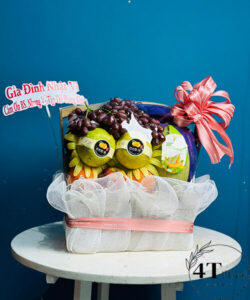 Giỏ trái cây dưa lưới mix táo và lê - TC107