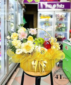 Giỏ trái cây kèm hoa - TC109