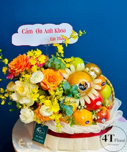 Giỏ trái cây kèm hoa tươi - TC58