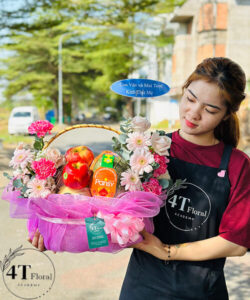 Giỏ trái cây mix hoa tone hồng xinh xắn - TC47