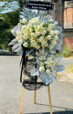 Hoa chia buồn kiểu mới - HV05