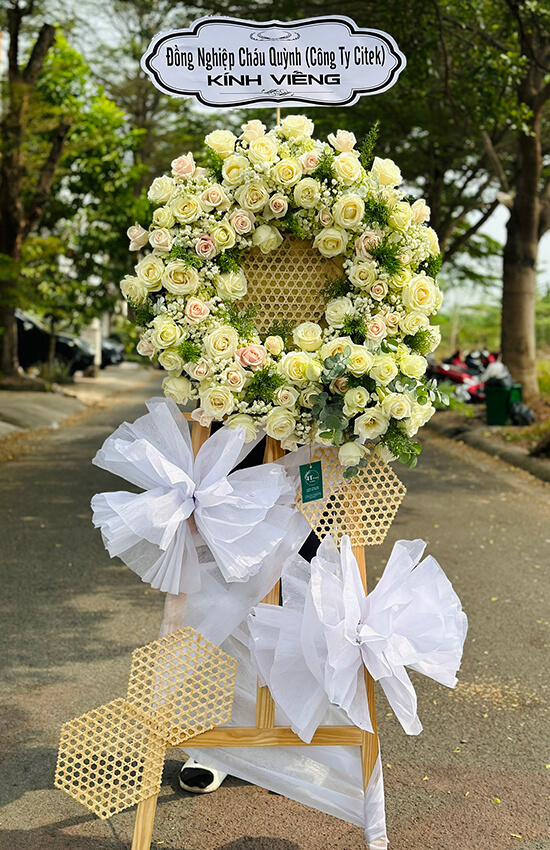 hoa tang lễ mẫu mới