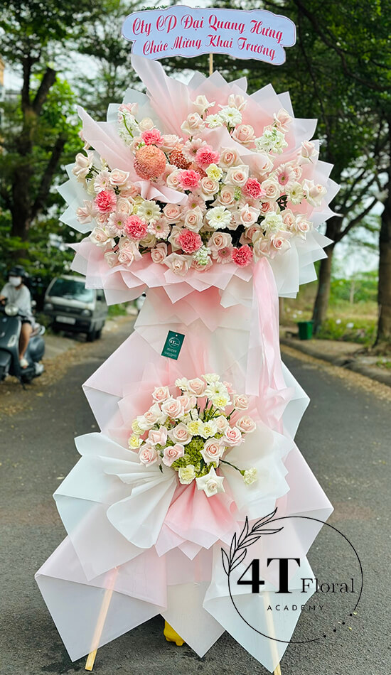 kệ hoa hai tầng tone hồng bay bổng