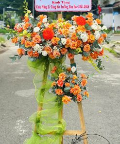 Kệ hoa hiện đại tone vàng cam - HK127