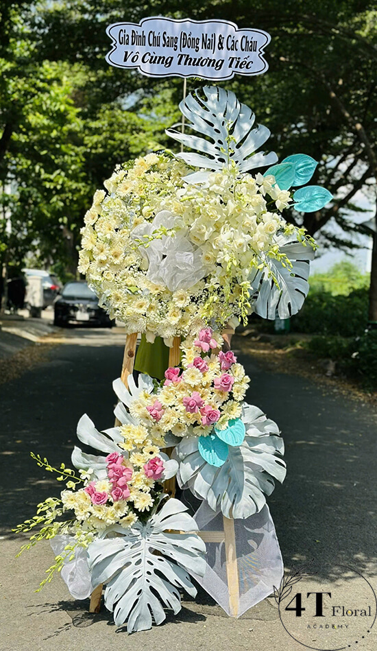 Kệ hoa tang nhẹ nhàng