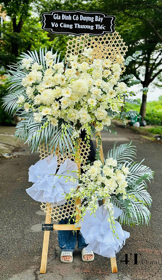 Kệ hoa tang thành kính