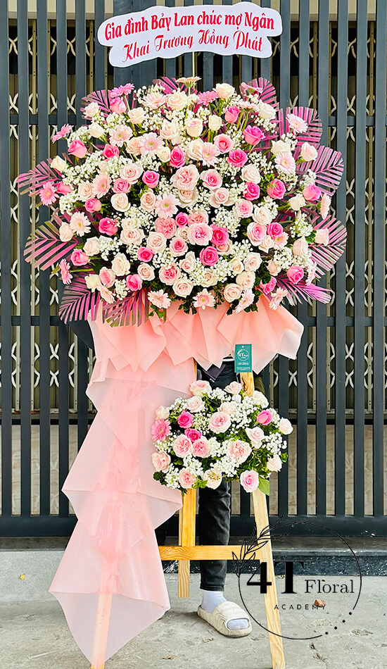 kệ hoa tone hồng sang trọng