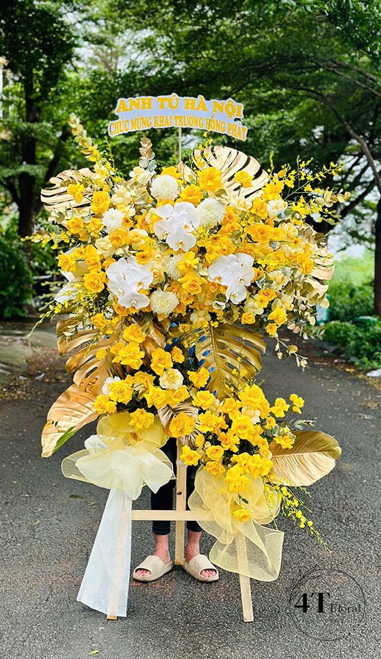 Kệ hoa tone vàng kiểu mới