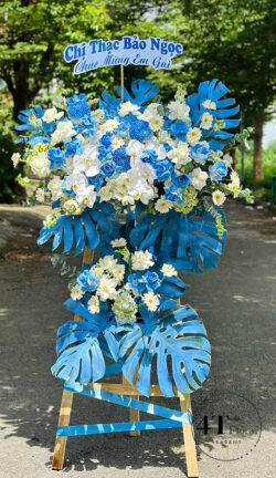 Kệ hoa tone xanh dương hiện đại - HK105