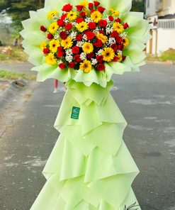 Kệ hoa tươi hồng đỏ mix đồng tiền - HK12