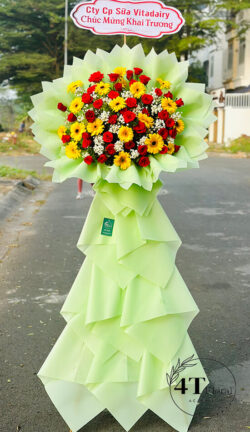 Kệ hoa tươi hồng đỏ mix đồng tiền - HK12