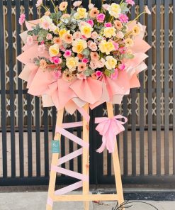 Kệ hoa tươi phong cách bay bổng - HK07