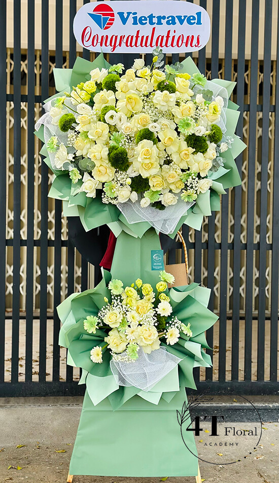 kệ hoa tươi tone vàng xanh lá